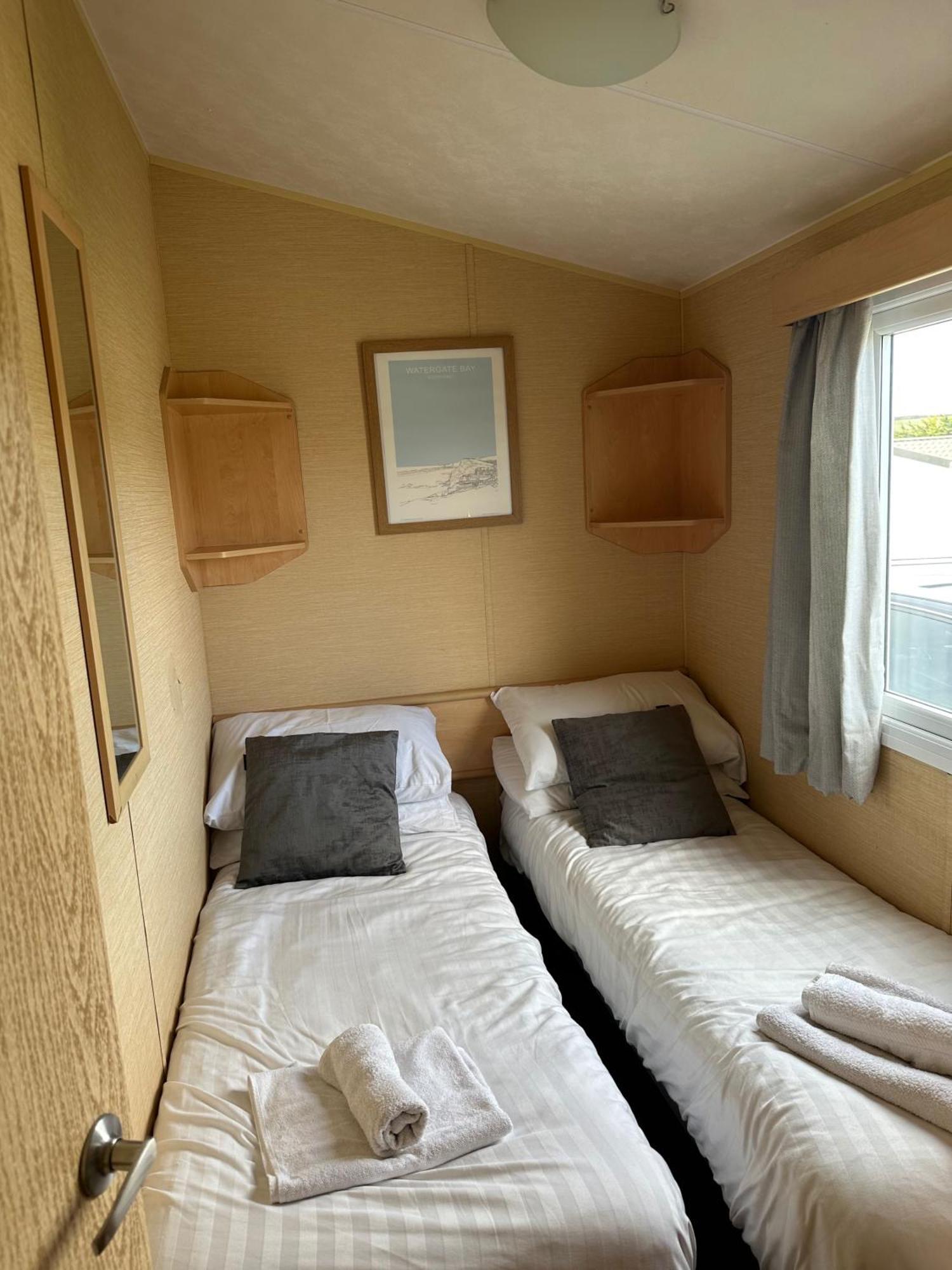 Newquay Bay Porth Caravan - 3 Bed Exterior photo