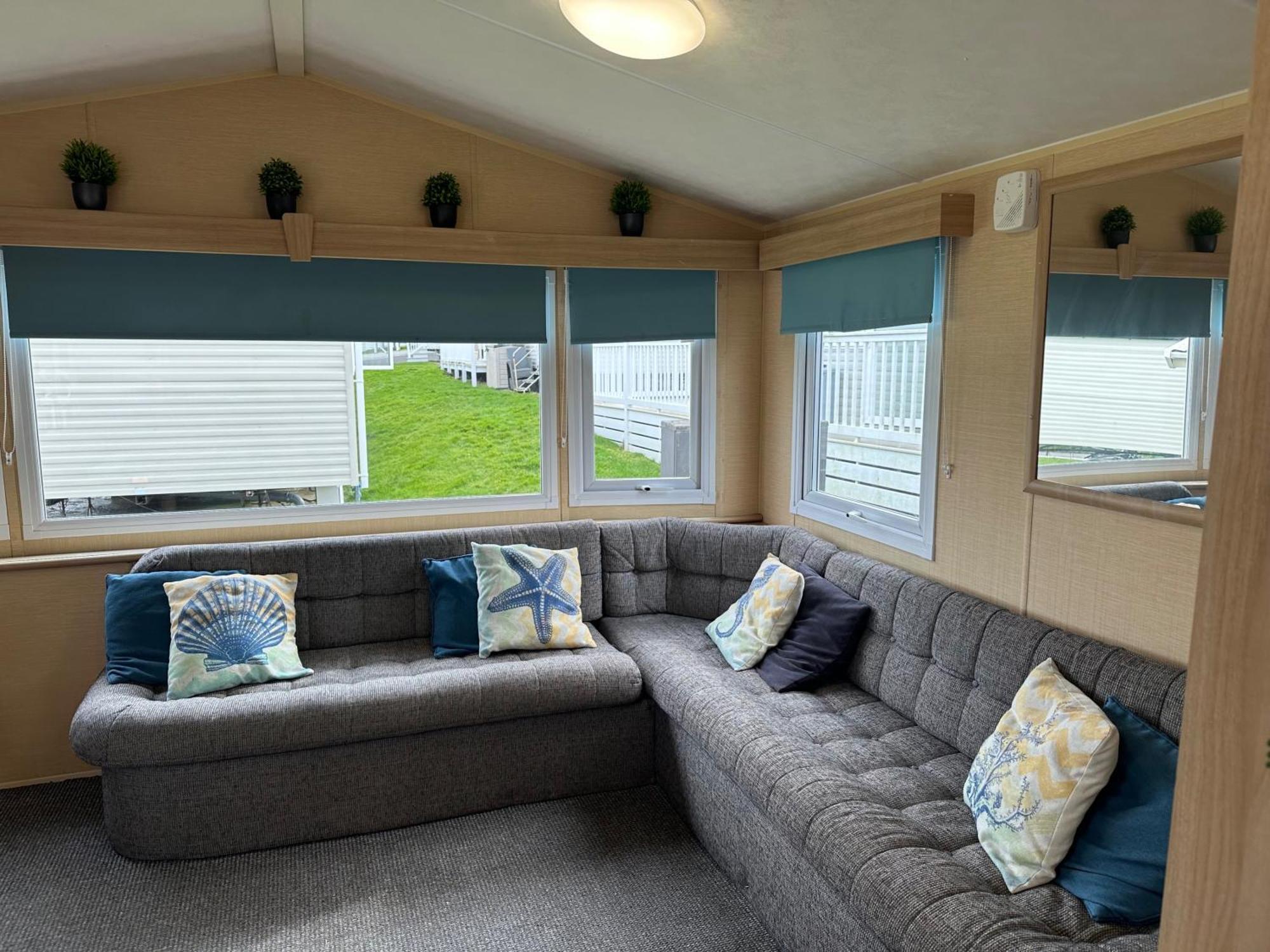 Newquay Bay Porth Caravan - 3 Bed Exterior photo